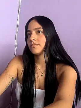 Snapshot of SophiaCastro09_ chatting on April 6, 5:36 pm SophiaCastro09 online show from April 6, 5:36 pm