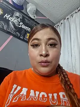 Snapshot of venuscopper chatting on June 2, 1:18 am venuscopper online show from June 2, 1:18 am
