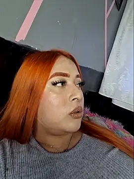 Snapshot of venuscopper chatting on June 16, 11:07 pm venuscopper online show from June 16, 11:07 pm