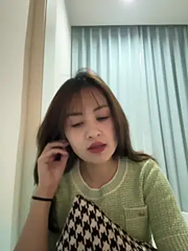 Snapshot of Yang_218 chatting on April 2, 7:39 am Yang 218 online show from April 2, 7:39 am