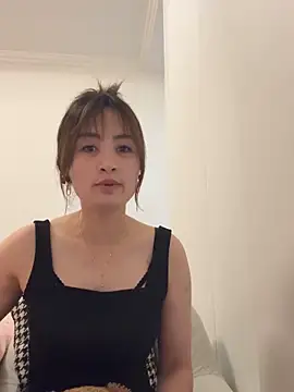 Snapshot of Yang_218 chatting on April 29, 7:45 am Yang 218 online show from April 29, 7:45 am