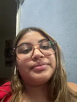 Snapshot of C1N09 chatting on May 22, 5:47 am C1N09 online show from May 22, 5:47 am