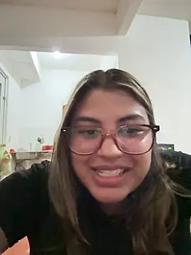 Snapshot of C1N09 chatting on June 4, 6:08 am C1N09 online show from June 4, 6:08 am