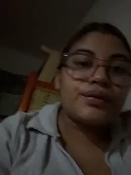 Snapshot of C1N09 chatting on June 13, 6:44 am C1N09 online show from June 13, 6:44 am