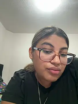 Snapshot of C1N09 chatting on July 2, 5:13 am C1N09 online show from July 2, 5:13 am