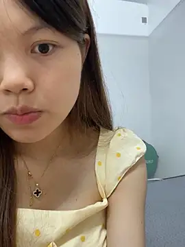 Snapshot of -Vaci- chatting on June 9, 2:28 pm -Vaci- online show from June 9, 2:28 pm