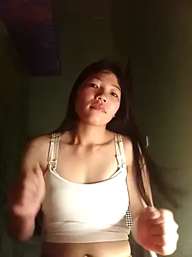 Snapshot of -Quyny- chatting on April 10, 8:02 pm -Quyny- online show from April 10, 8:02 pm