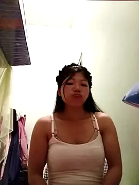 Snapshot of -Quyny- chatting on April 19, 7:38 pm -Quyny- online show from April 19, 7:38 pm