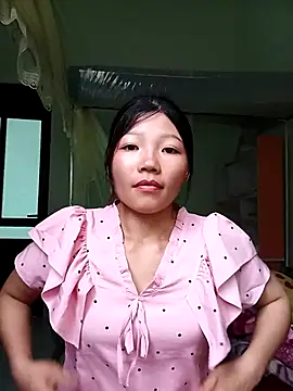 Snapshot of -Quyny- chatting on May 9, 5:34 am -Quyny- online show from May 9, 5:34 am