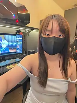 Snapshot of TTbeibi-178 chatting on July 8, 6:23 pm TTbeibi-178 online show from July 8, 6:23 pm