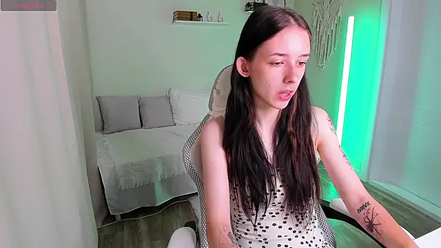 AnnaOddy online show from June 10, 1:17 am