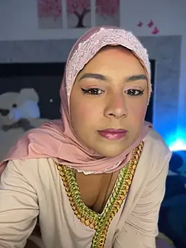 Snapshot of alia_asad chatting on May 18, 12:00 pm alia asad online show from May 18, 12:00 pm