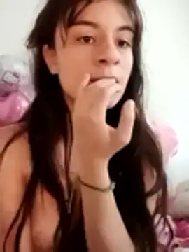 Snapshot of Jade_sexydoll chatting on April 25, 1:14 pm Jade sexydoll online show from April 25, 1:14 pm