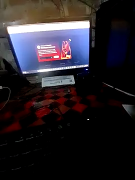 Snapshot of salam632 chatting on March 27, 3:01 pm salam632 online show from March 27, 3:01 pm