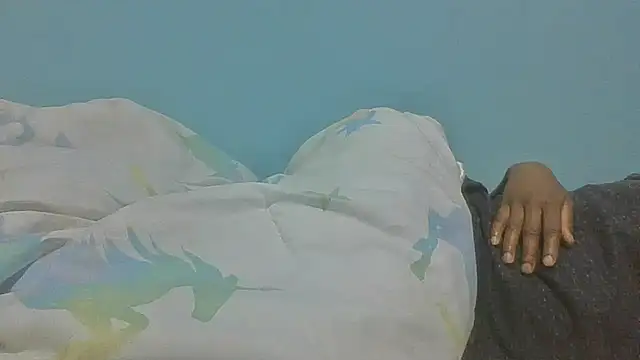 Snapshot of BabyWethu12 chatting on May 2, 10:59 pm BabyWethu12 online show from May 2, 10:59 pm