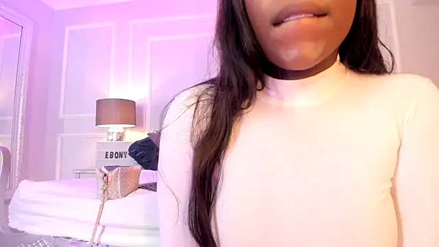 IrisJones  online show from May 5, 12:57 pm