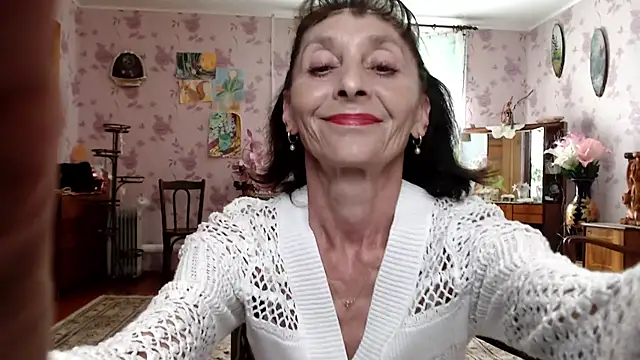 Snapshot of Shooting-Star- chatting on May 24, 3:06 pm Shooting-Star- online show from May 24, 3:06 pm
