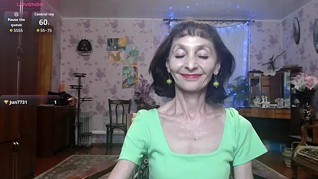 Snapshot of Shooting-Star- chatting on May 28, 7:11 pm Shooting-Star- online show from May 28, 7:11 pm