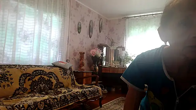 Snapshot of Shooting-Star- chatting on June 9, 2:39 pm Shooting-Star- online show from June 9, 2:39 pm