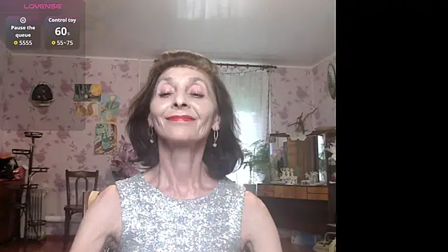 Snapshot of Shooting-Star- chatting on June 12, 4:06 pm Shooting-Star- online show from June 12, 4:06 pm