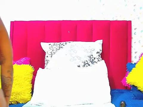 Cherrybootyofjoy86 online show from June 28, 6:08 am