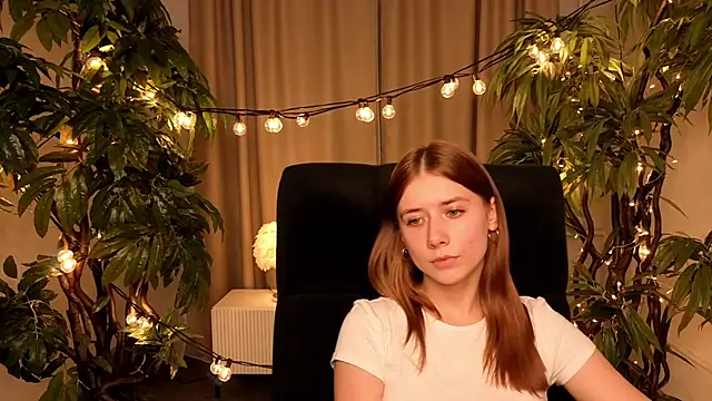 Snapshot of CynthiaWard chatting on April 4, 11:08 am CynthiaWard online show from April 4, 11:08 am