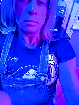 DomMONIKA online show from April 8, 9:48 pm