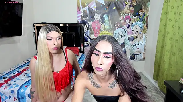 Snapshot of beautiful_hotgirls chatting on May 1, 3:11 am beautiful hotgirls online show from May 1, 3:11 am
