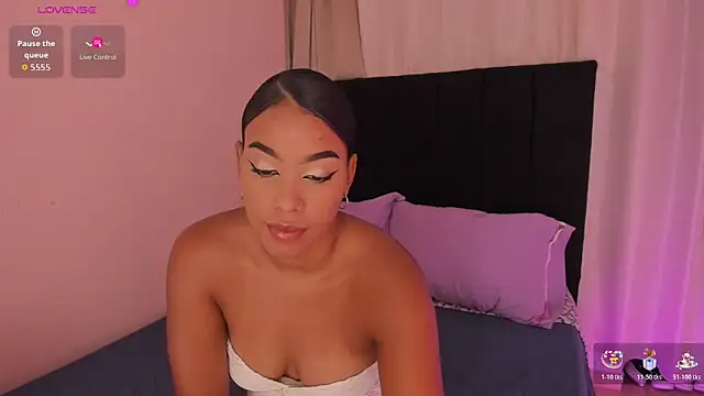 Emy sweet07 online show from May 14, 2:29 am