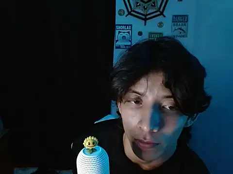 Snapshot of VazacGaming chatting on July 2, 1:05 am VazacGaming online show from July 2, 1:05 am