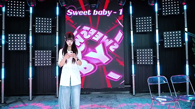 Sweetbaby-1 online show from May 4, 2:51 am