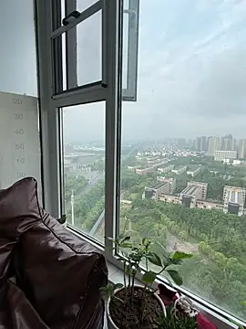 Snapshot of yuanpu0925 chatting on May 14, 12:50 am yuanpu0925 online show from May 14, 12:50 am