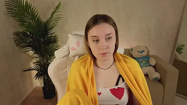 SweetieBlush online show from April 25, 1:08 am