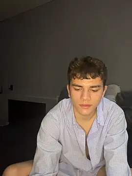 Snapshot of MaxWoolf chatting on April 29, 5:30 pm MaxWoolf online show from April 29, 5:30 pm