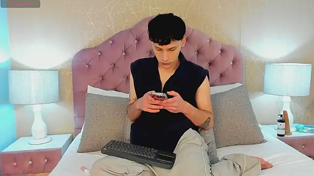 Snapshot of LephyStar chatting on June 5, 3:57 am LephyStar online show from June 5, 3:57 am