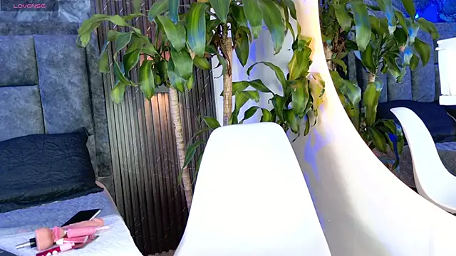 Snapshot of Amaia_aa_ chatting on April 18, 7:58 pm Amaia aa online show from April 18, 7:58 pm