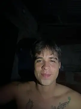 Snapshot of davidjan1996 chatting on June 23, 11:25 pm davidjan1996 online show from June 23, 11:25 pm