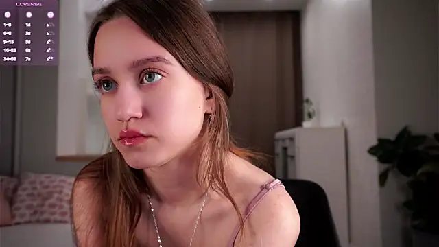 Snapshot of sinfulThea chatting on April 19, 11:42 am sinfulThea online show from April 19, 11:42 am