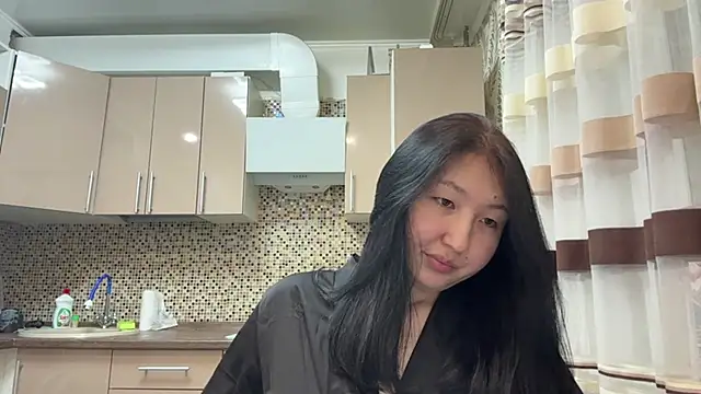 Ameliya kim online show from April 8, 9:15 pm