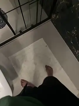 icemanhotwomen online show from April 22, 11:39 pm