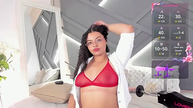 Snapshot of scarlett__2 chatting on April 25, 9:12 pm scarlett 2 online show from April 25, 9:12 pm