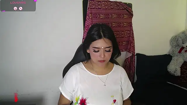 Snapshot of devika_kumar chatting on June 6, 7:29 pm devika kumar online show from June 6, 7:29 pm