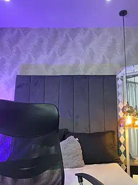 Snapshot of AngelCheerry_ chatting on May 8, 11:37 am AngelCheerry online show from May 8, 11:37 am