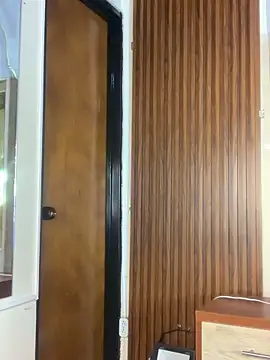 Snapshot of leticiarousse chatting on March 28, 10:53 pm leticiarousse online show from March 28, 10:53 pm