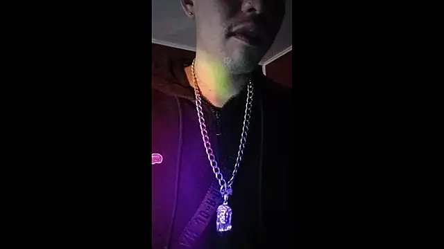  nnuw york 17 online show from April 10, 9:19 pm