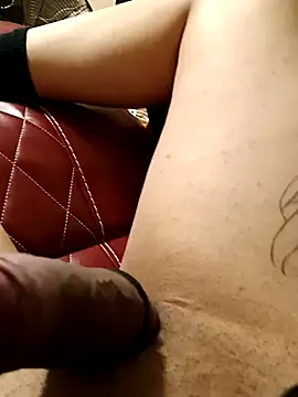 Ben972928 online show from April 2, 5:54 pm