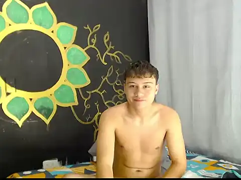 Boy Lovely18 online show from March 30, 4:57 am