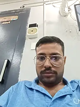herochoclateboy online show from May 4, 6:09 am