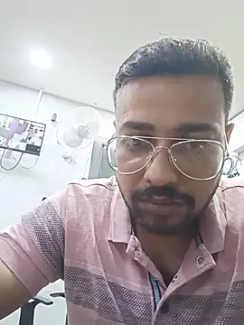 herochoclateboy online show from May 9, 8:41 am