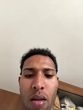 bossxoxo0 online show from April 16, 7:25 pm